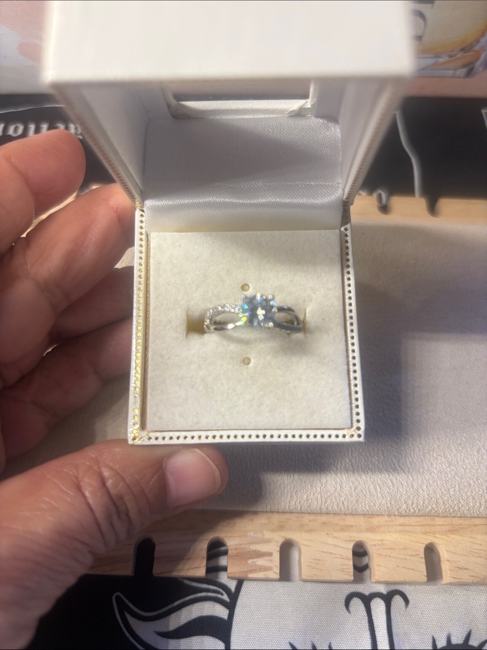925 Silver Moissanite Floral-Style Ring with Clear Center Stone Size 7